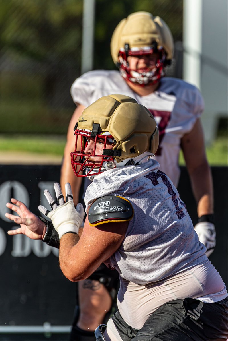 ULM_FB's tweet photo. Work before the trip. 

#TakeFlight https://t.co/NY9hKcUxKM