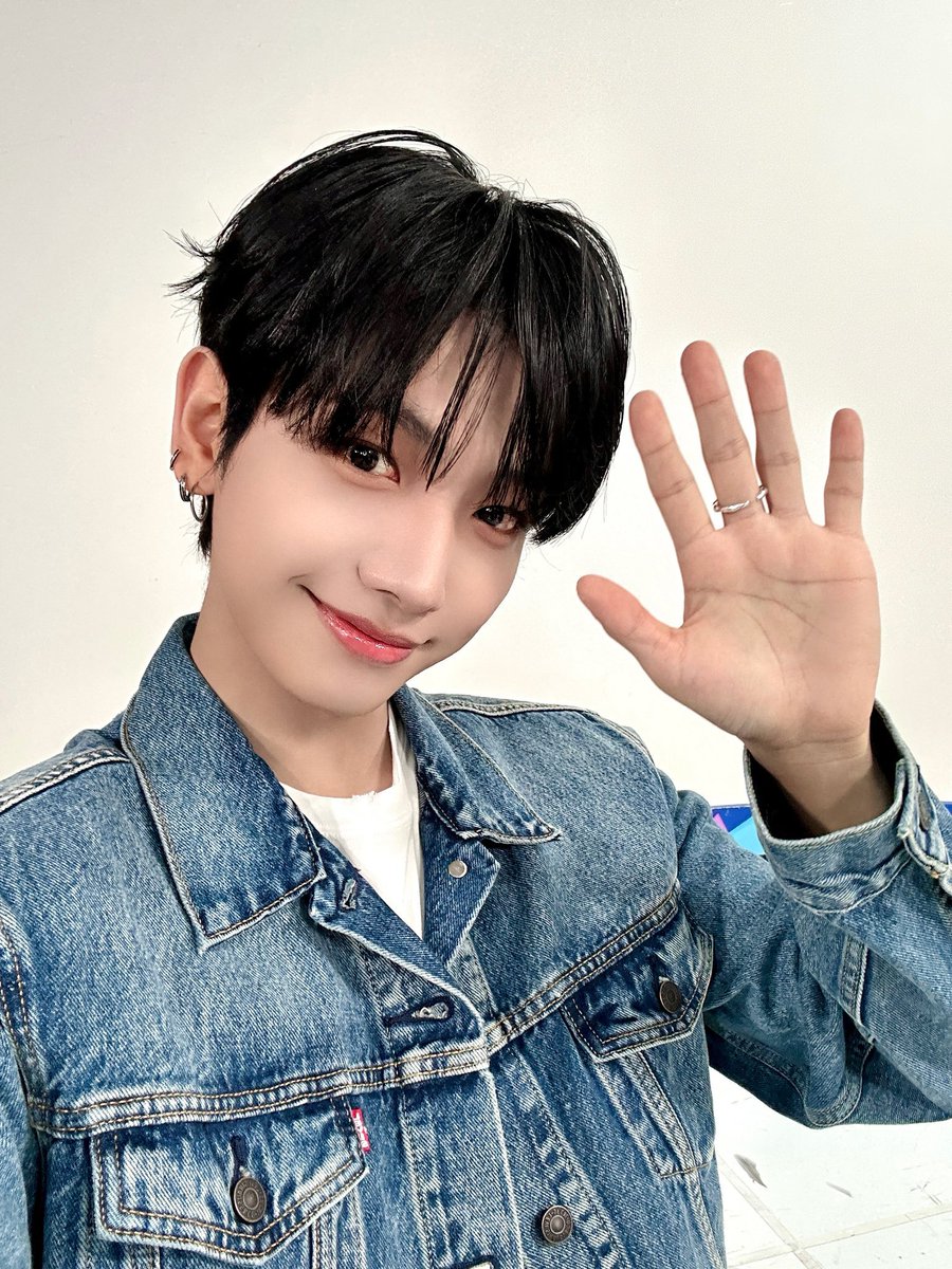 timetoMJH's tweet photo. 250904 

엠카운트다운 🚪📸

원도어, 매주 만날 수 있어서 행복했어요
마지막까지 함께해 주셔서 감사합니다 ✨️

#BOYNEXTDOOR #보이넥스트도어 #JAEHYUN #명재현 https://t.co/WTs009KDNv