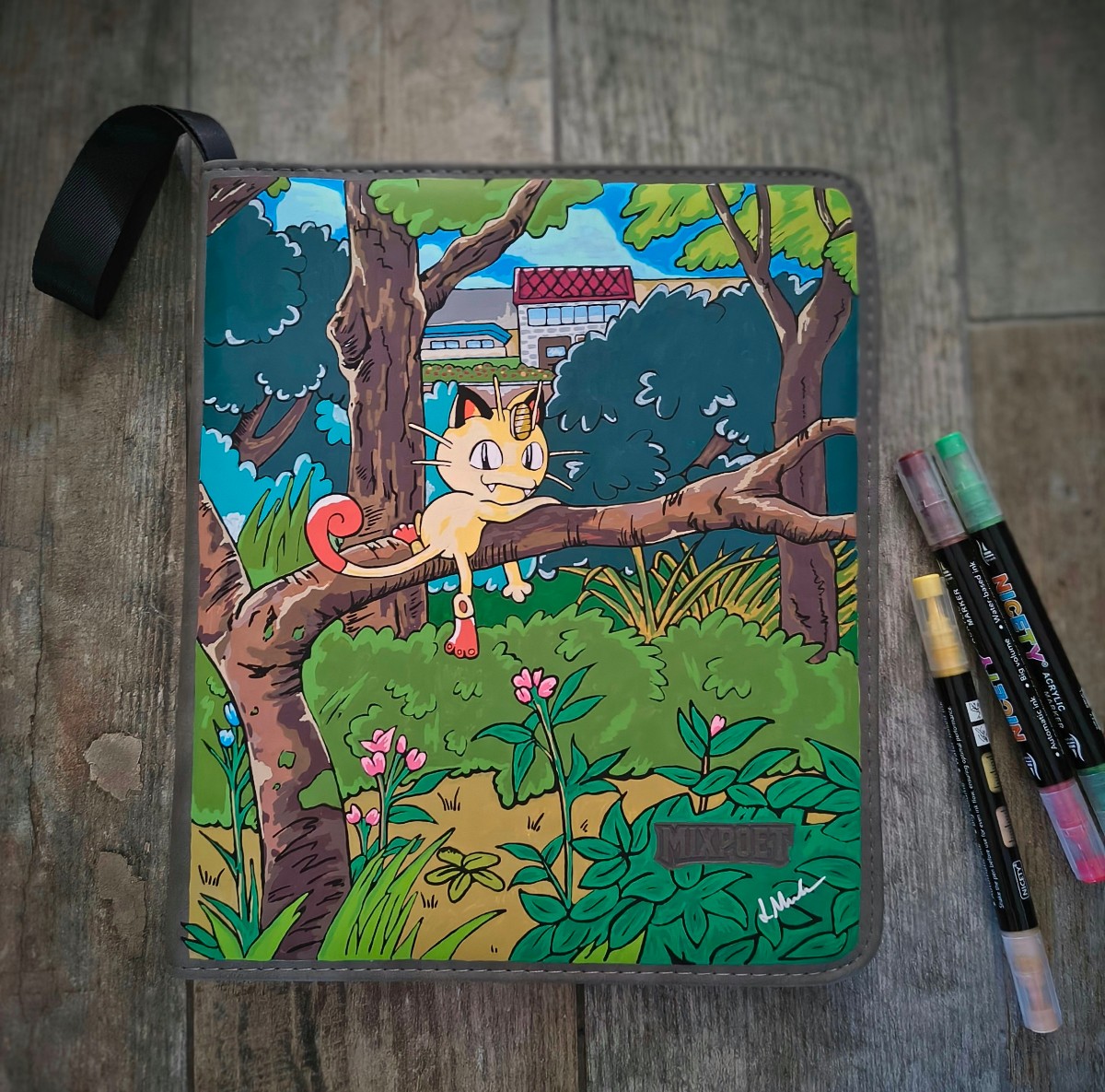 LauPokeBinders's tweet photo. My first custom piece! 

4 Pocket toploader binder - Meowth from Phantasmal flames 🔥🔥 https://t.co/vZU38I3GbX