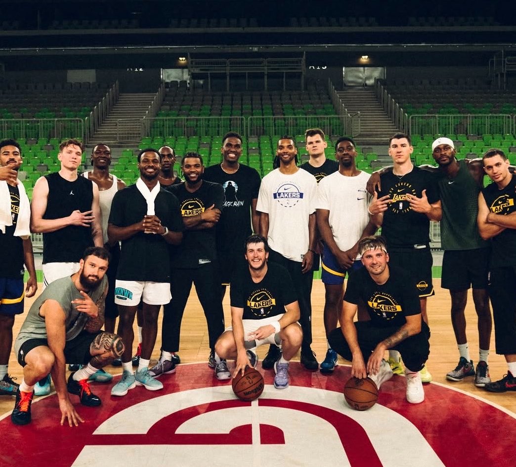 LALMuse's tweet photo. The Lakers will hold their media day on September 28th, per @NBAPR 

The first practice of the team’s training camp will be held on September 29th https://t.co/xbTzzOddiz