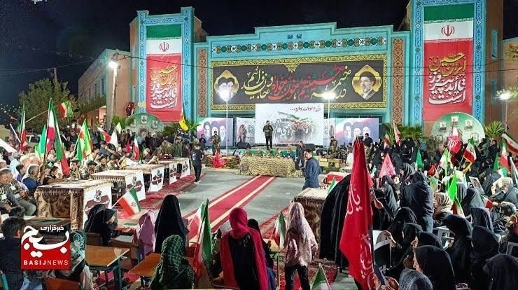 alializadeh128's tweet photo. حضور در میدان یار، فرصتی برای یادگیری مسئولیت‌پذیری است.
#میدان_یار https://t.co/KMbWyXoicx
