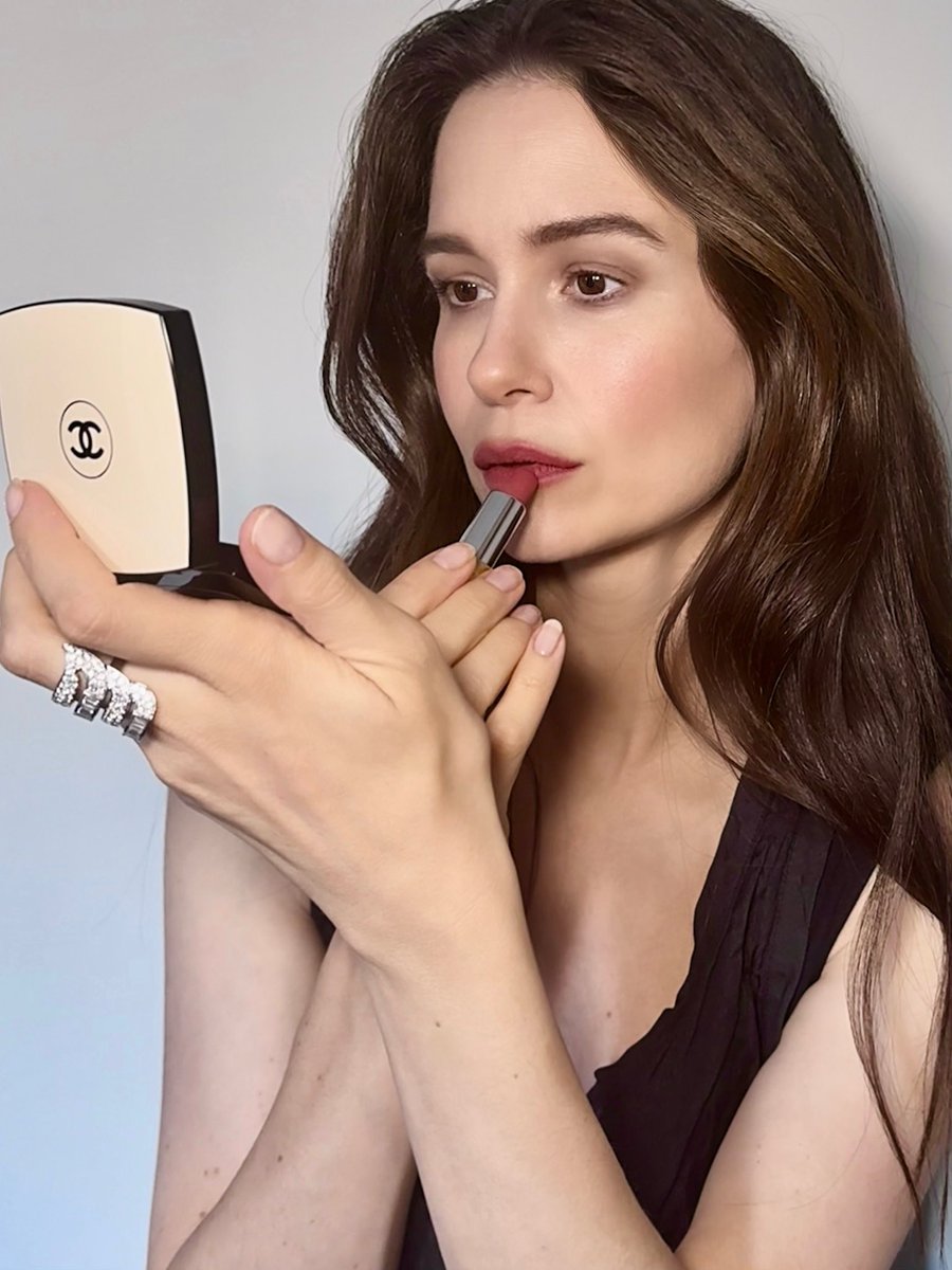 kwaterstan's tweet photo. ELA NO AUGE DA BELEZA, JURO QUE MULHER 🗣️ https://t.co/vu0BRRc2IR