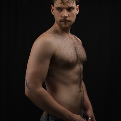 B_B_1304's tweet photo. #NewProfilePic
.
.
.
.
.
.
. 
.
.
.
. 
.
.
.
. 
.
.
.
#gymbro #GayContentCreator #gaymuscular #musclefur #chestday #gaymen https://t.co/Hz2pKrlGCV