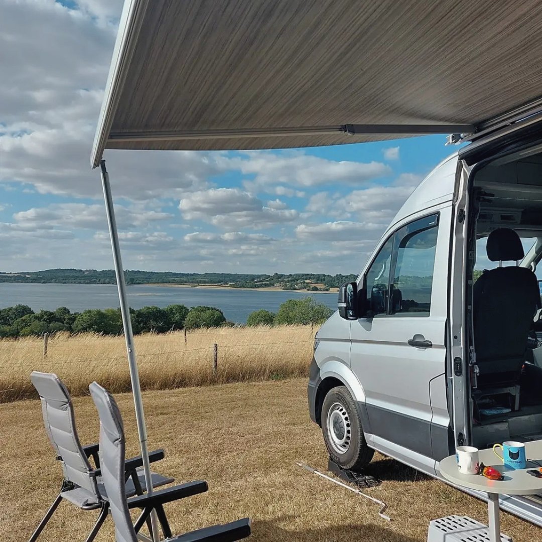 pitchup's tweet photo. 112 acres, a 22-mile lakeside route, and Rutland Water right outside camp. 🌊
Lyndon Top is a peaceful base for cycling, fishing, birdwatching and watersports... or doing very little at all.
https://t.co/O7W51Uus1t https://t.co/ttb9988XqC