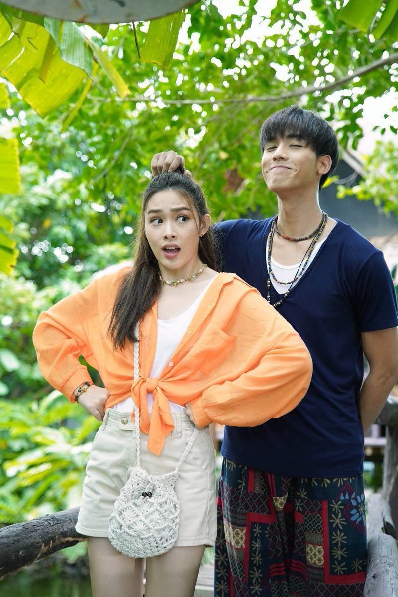 pingyangxnamfah's tweet photo. ความแสบเกิน 100 
ความน่ารัก 2/10 🤭
꒰ พี่ปลิว-ยี่หวา คู่หูแปดหลอดแห่งเกาะเลดาว ꒱

#อุบัติรักเกาะสวรรค์EP4

#ฟลุ๊คจ์พงศภัทร์ #FlukePongsapat
#น้ำฟ้าธัญญภัสร์ #namfah_thunyaphat https://t.co/0hbhtgtDcB