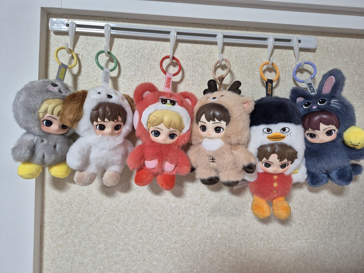 mi_riize_xox's tweet photo. 私のデスク上が可愛くなった🧡
センスなさꉂ🤣𐤔 https://t.co/Epww901CGi