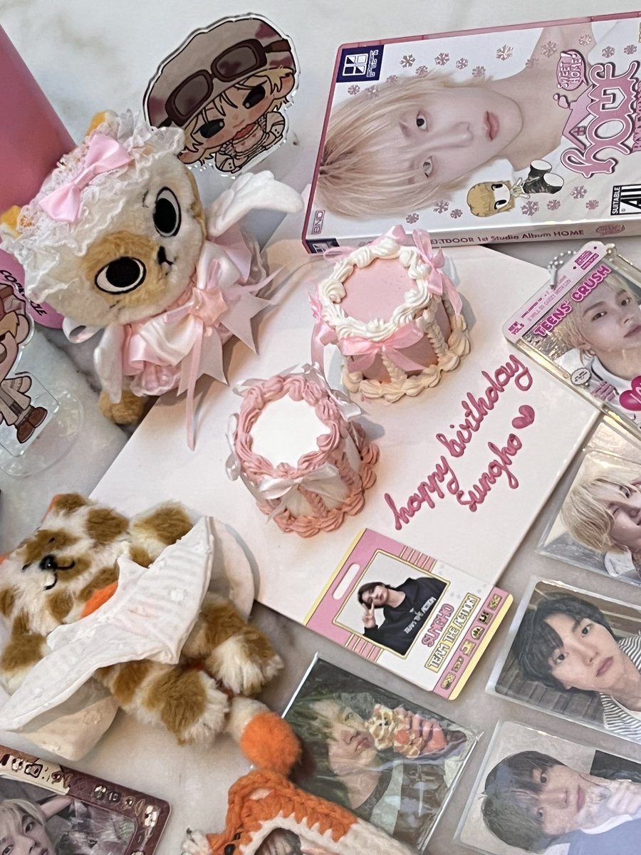 yeppiclt's tweet photo. 🥳💗💗
#성호의_청춘에_불을지펴줘
23 YEARS OF YEPPI
#HaveYeppifulDay
HAPPY BIRTHDAY SUNGHO
#ソンホという猫に出会えた奇跡 https://t.co/wKaptiC6SV