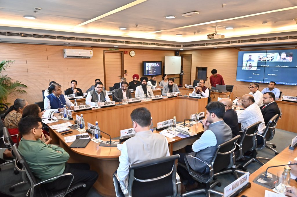 birkamalsingh1's tweet photo. It was a privilege to attend the roundtable interactive discussion on the international agreements between India and Taiwan, Germany, and the European Union, along with the related issues and opportunities for skill-based international mobility in these corridors.

The meeting was led by Ms. Sripriya Ranganathan, Secretary (CPV & OIA), Mr. John Mai, Joint Secretary (OE & PGE), Ministry of External Affairs, and Mr. Anant Swarup, Secretary General, FICCI. Selected 25 recruitment agencies of India were invited to this important deliberation.

@PoEChandigarh @ProtectorGenGOI @MEAIndia @IPEPCIL_India @GermanyinIndia @TWIndia2