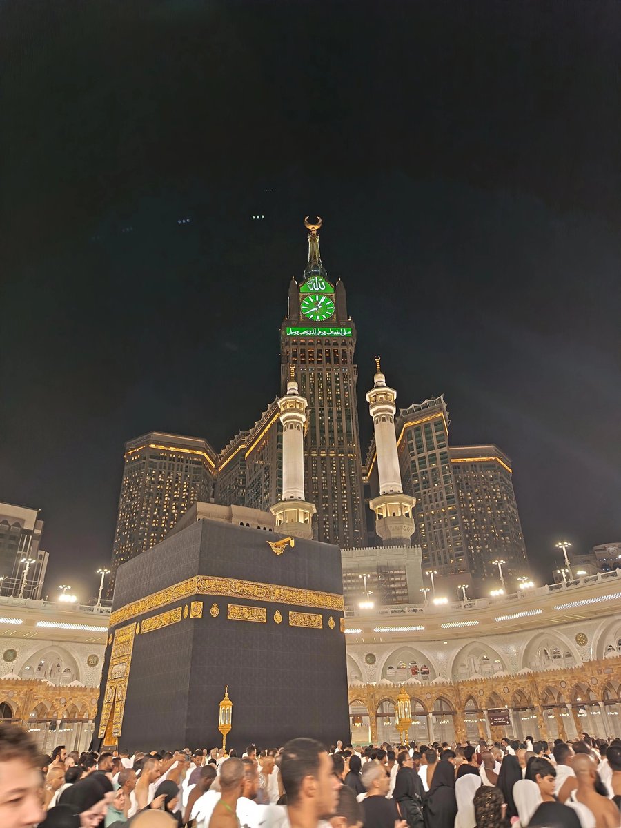 MEDO77713200's tweet photo. ﴿ رَبِّ أَوزِعني أَن أَشكُرَ نِعمَتَكَ الَّتي أَنعَمتَ عَلَيَّ ﴾
الحمدلله على تمام العمره اللهُّم اجعلها عمرة مقبولة وسعياً مشكوراً وذنباً مغفوراً و دعاءً مُستجاباً 🤍 https://t.co/f5aiNmHsVj
