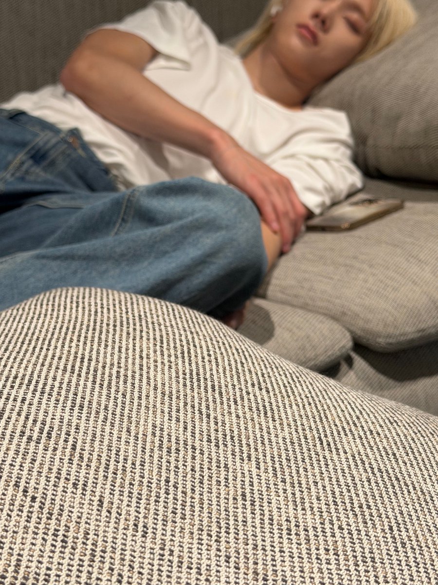 sssunbbek0209's tweet photo. 순혈코즈느끼자우리🥹 https://t.co/OQs63j4k4o