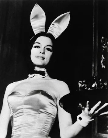 girlpowertbh's tweet photo. I am absolutely gutted by the loss of Gloria Steinem. Her decades of work were instrumental in my feminist journey, and Ms. Magazine helped shape me as a young woman. 

‘A Bunny’s Tale’ was one of my favorite of her pieces. https://t.co/pGk94lsk3F