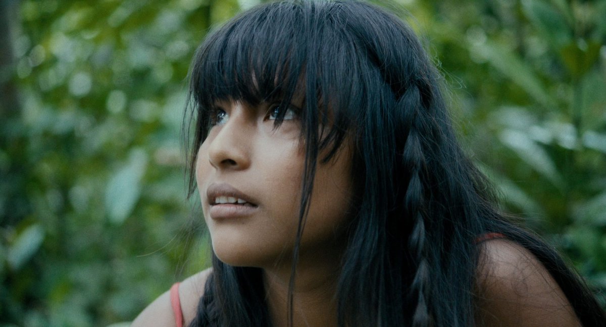 EspaciadoraBar's tweet photo. En 2011, Verenice Benítez, cineasta ecuatoriana, llegó a la cordillera del Cóndor para realizar un documental sobre el conflicto minero. Algo que la llevó a profundizar en la historia y cultura del pueblo shuar. 

En 2026, estrenó su película ´Nunkui´: https://t.co/CnlSYAcsWL https://t.co/5h2akOmFoh
