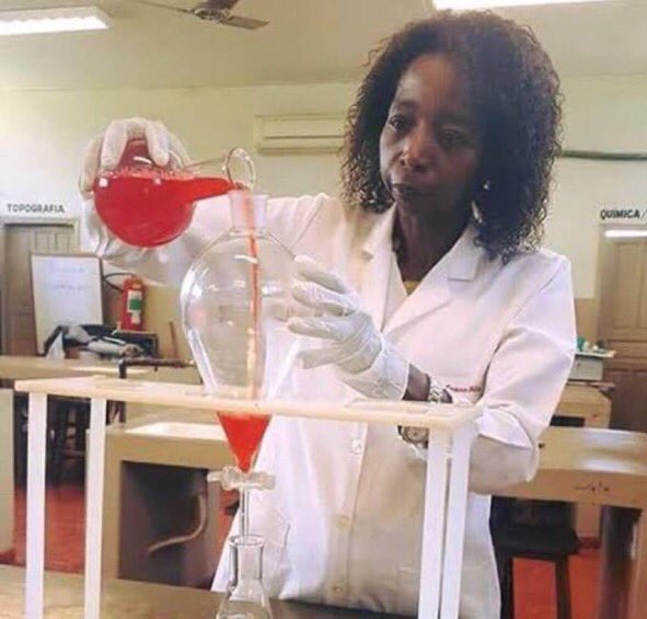 SemanaEq's tweet photo. nao esqueçam o jaleco p produção de licor!!!

hj, 13h30
lab da fanut

-⛓️ https://t.co/OXHzpWfTaT