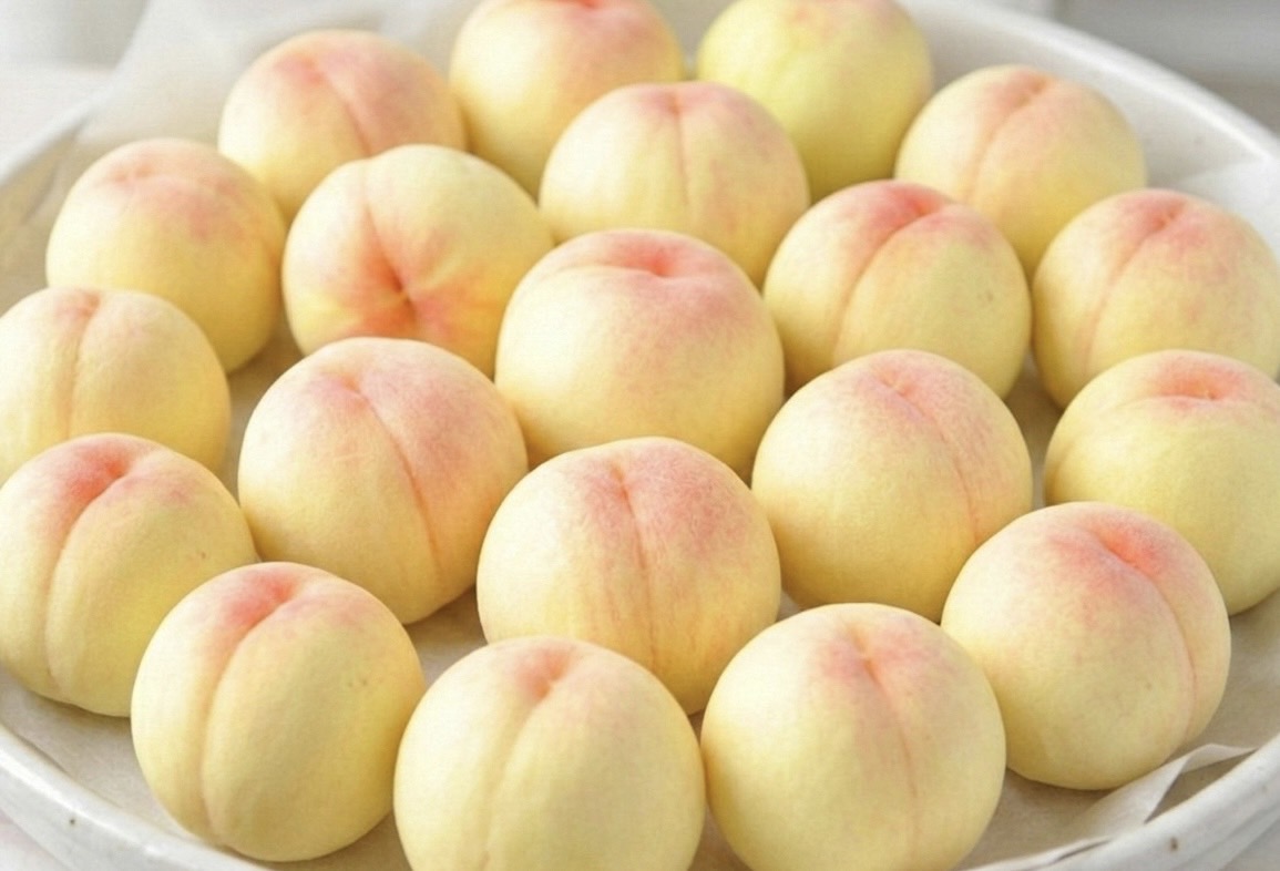 taka_fruits_'s tweet photo. 🍑桃お楽しみ企画🍑

当選者にはDMが届きます📩

『山梨県産 白桃 🍑 5㎏（12,000円相当）』

抽選で 7名様 にお送りします！

【参加方法はコチラ⬇️】
①本アカウントをフォロー
②リポスト＆いいね

応募締切：9/6  23:59迄 https://t.co/0j3N8KmtJC