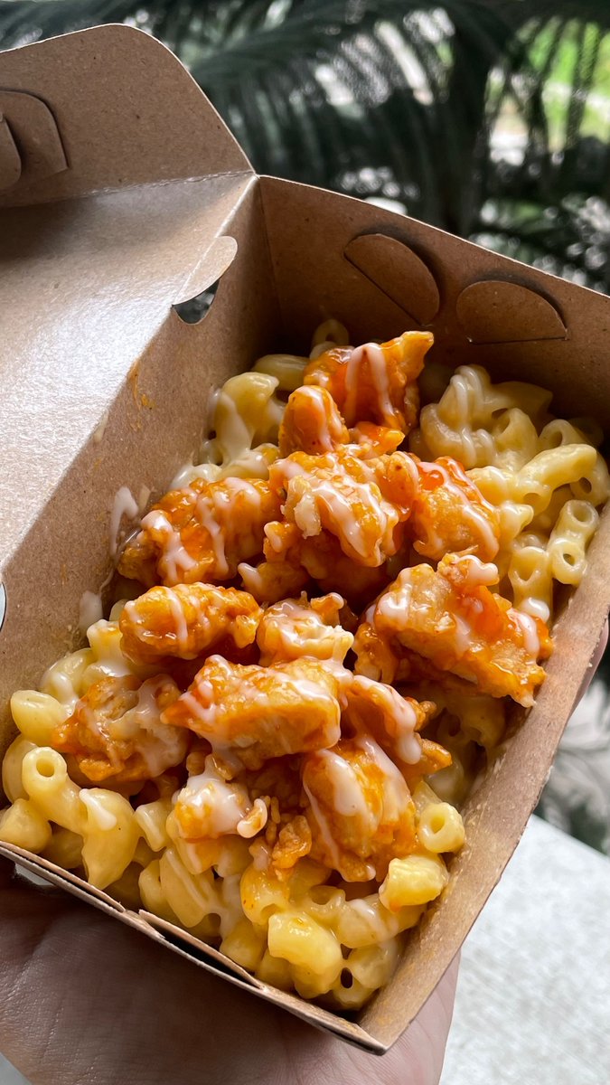 undipmfs3's tweet photo. -dips! siapa mau disc mac and chick buat besok sabtuuu, jadi 11k ajah😋😋😋

yukk kapan lg jd 11k aja uda dpt mac and cheese + ayam🤏🏼 https://t.co/jxqqK2Vywh