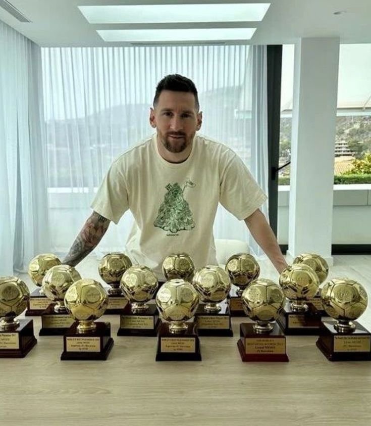 ElForlan2006's tweet photo. "Ronaldo as a midfieder"
I gave you 24 hours to show his playmaker award https://t.co/UDKi9XgEHx