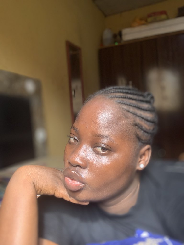 adeoti04's tweet photo. Glowing right https://t.co/TlflbWjHN0