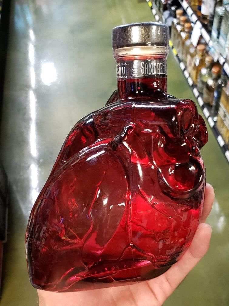 _littlethicket's tweet photo. gothic anatomical heart glass https://t.co/UaaIVrFbZb