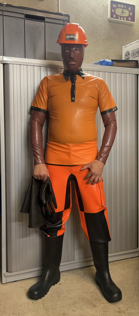 Farmboot78's tweet photo. Rubberworker.. https://t.co/GNE8wlZ05y