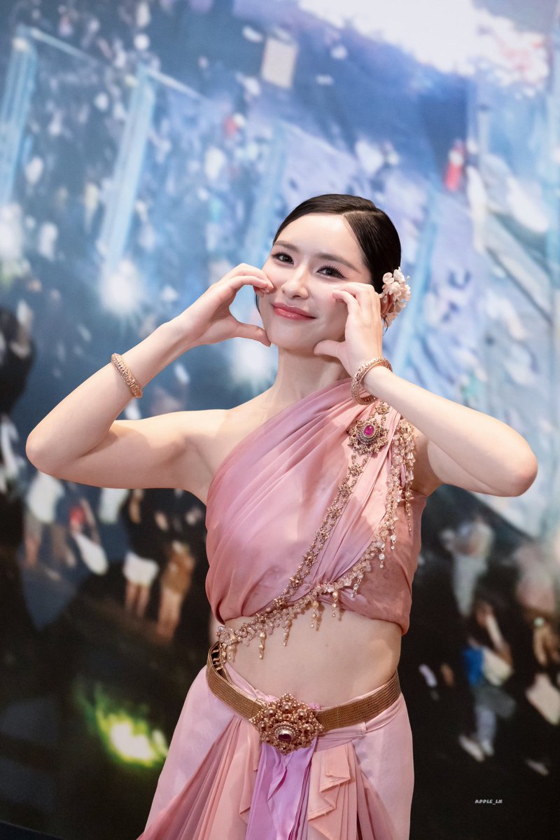 Apple_LK927's tweet photo. ท่าไหนก็น่ารักกกกก 💚💙

LOVE YOU MORE LK 03
#lookkaewkamollak https://t.co/eOlEFJWwZ5
