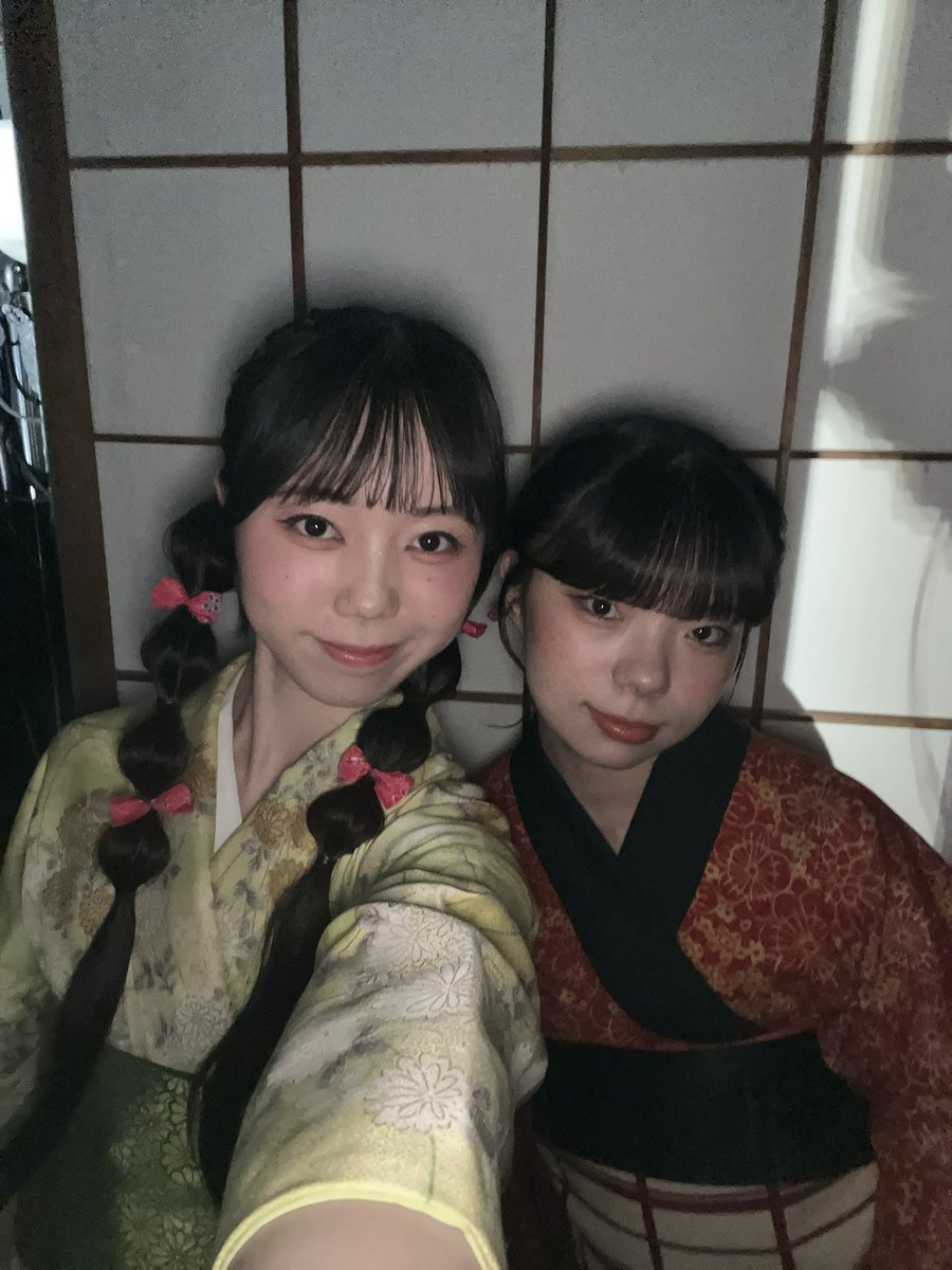 1109_kanon's tweet photo. 本日B班初日を迎えました！！
専門学校を卒業してから初の舞台！
無事にデビューです🌼✨️

座組の皆さん、そして温かいお客様と���緒に過ごす舞台は緊張も忘れるくらいキラキラしていて、本当に楽しい時間でした！！

明日は昼（B班）夜（A班）！
初心を忘れず、頑張ります🍡

 #ながらん https://t.co/tLsWnlXjU9
