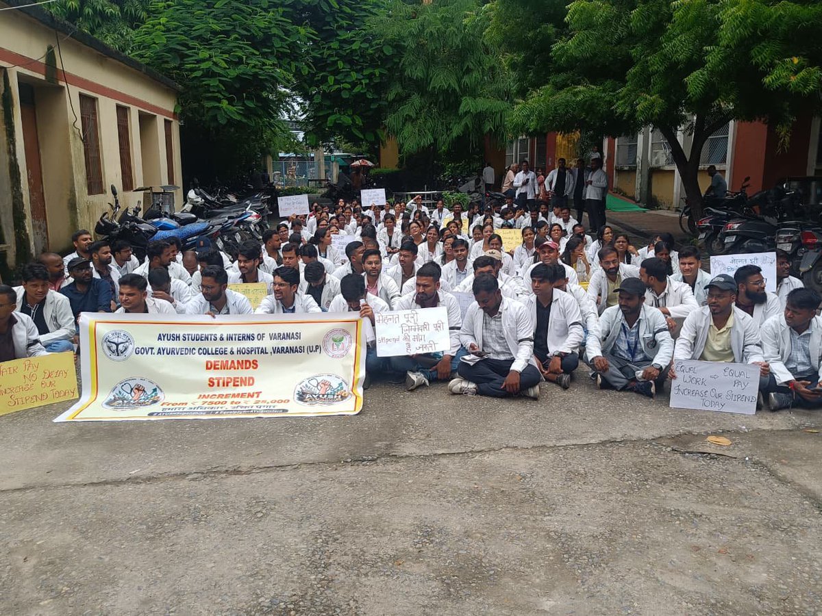 kumaratuldongra's tweet photo. AYUSH Department, यह मांग किसी विशेष लाभ की नहीं, बल्कि internship के उचित मूल्यांकन और सम्मान की है।
@ayushupdept
@dayalugurubjp @SureshKKhanna @CMOfficeUP
@upayushdept @moayush
#25kforAYUSH 
#hikeAYUSHstipend 
#AYUSHInternsUP https://t.co/6xoxtaINia