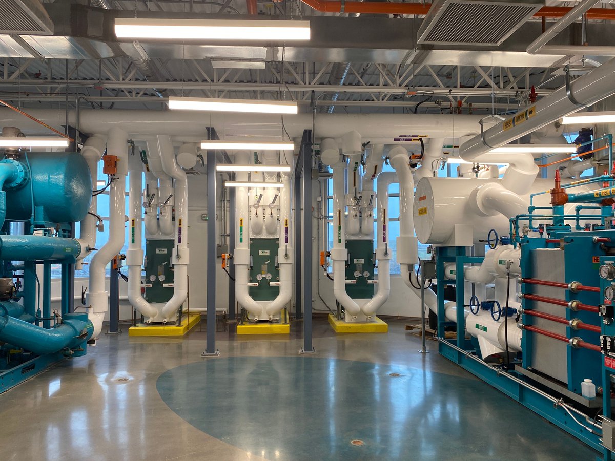NuCubeEnergy's tweet photo. NuSunᵀᴹ takes a solid-state approach to nuclear energy production: passive heat-pipe cooling, fewer moving parts, and no core cooling pumps, pressurizers, or pressure vessels. The aim is simpler, more deployable nuclear energy. https://t.co/3mAFPBuujQ