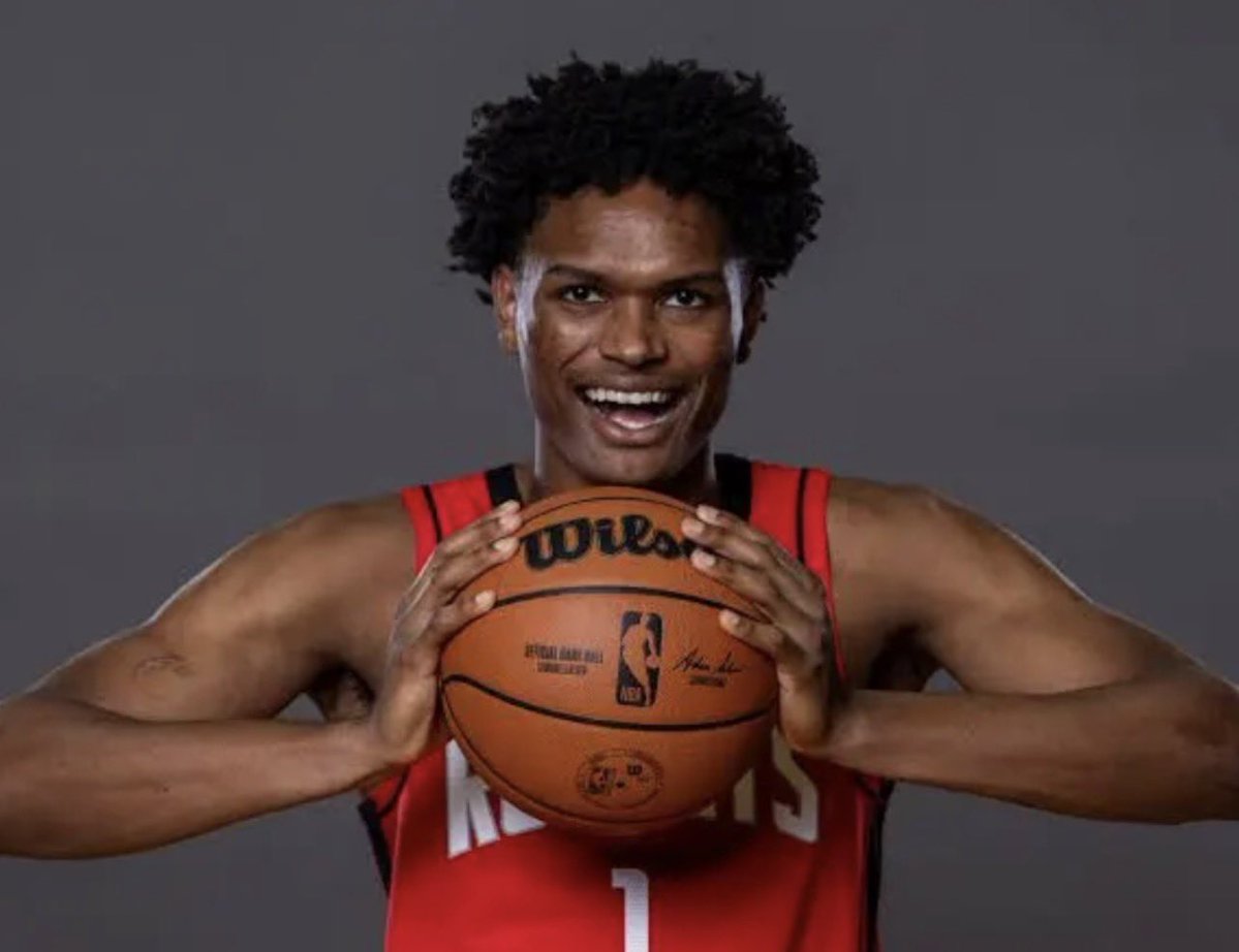 hoopsden1's tweet photo. 🚨 BREAKING: Amen Thompson and the Rockets have agreed to a 5-year, $208 million rookie extension, per @ShamsCharania.

The deal includes a 10% trade kicker, locking up one of Houston’s most important young stars through his prime. 🚀🔥

The Rockets clearly believe Amen is a franchise cornerstone.
