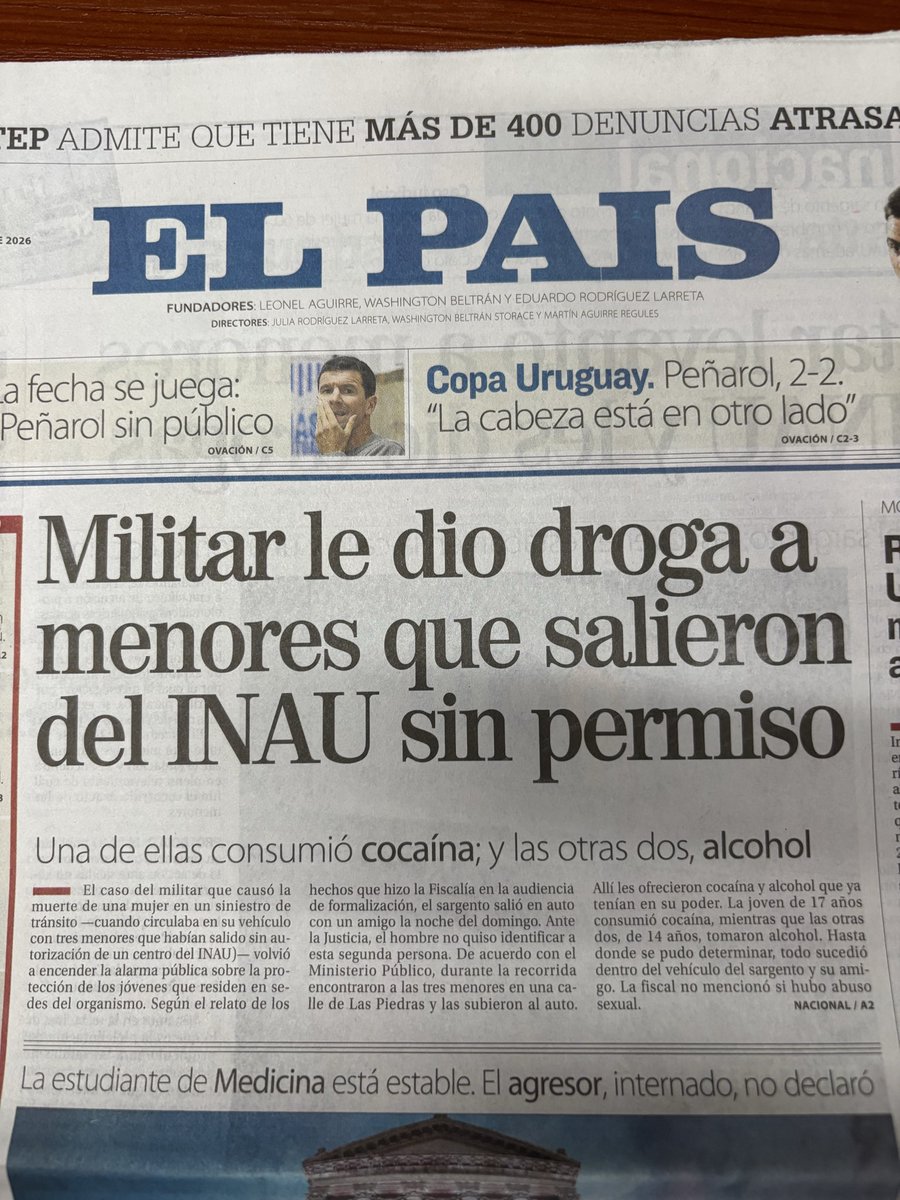 Criollito66's tweet photo. “ El País” haciendo los mandados al Gobierno.
Preocupa más el militar al volante que los motivos por el cual las menores estaban fuera del INAU.
Son las únicas o hay muchas más en la calle que no sabemos , pero afortunadamente no han sufrido un accidente de tránsito. https://t.co/ck92bR8Xo0