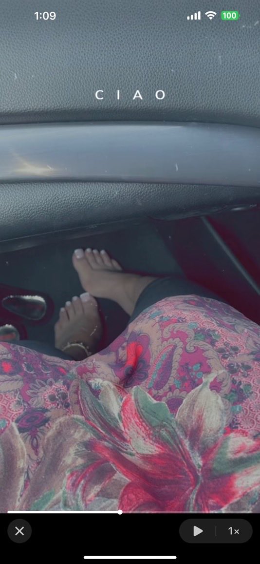 ARZZZ118's tweet photo. Something about Asian girls with pretty feet there just so sexy 😫

#hijabi #hoejabi #hijab #paki #bengali #masturbating #sub #nsfw #freaky #horny #feet #footjob #footfetısh https://t.co/0jE1w7APJo