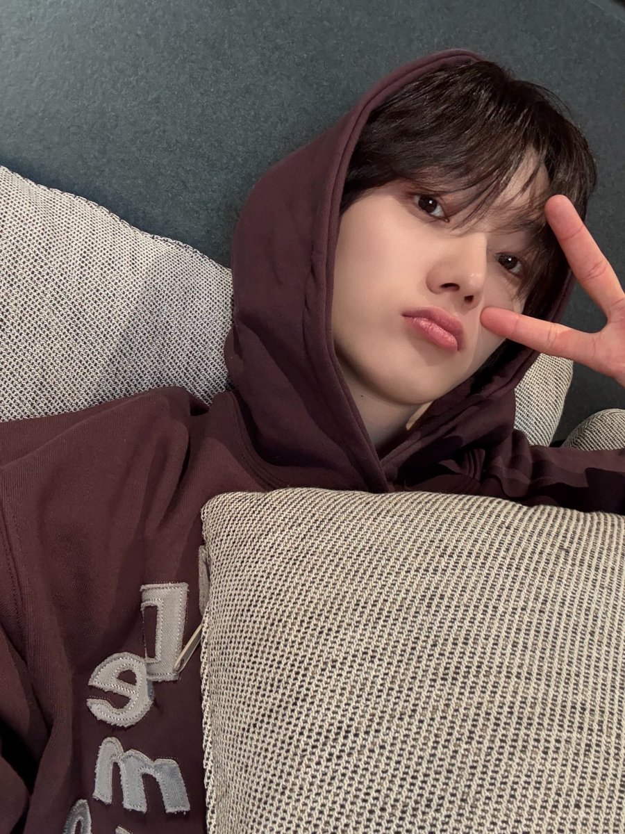 sohxeeei's tweet photo. ✩°｡⋆⸜ 260904 🐱✮

#성호의_청춘에_불을지펴줘
#HaveYeppifulDay
#ソンホという猫に出会えた奇跡 https://t.co/SEQobvocID