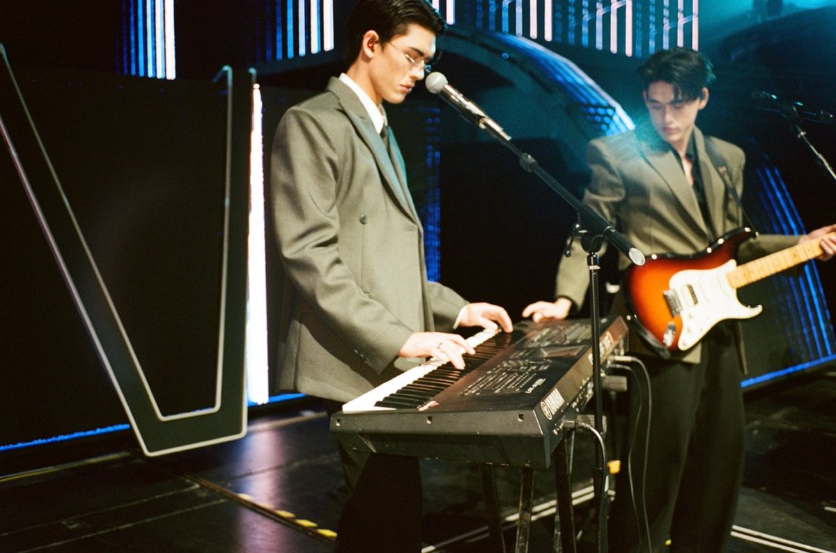 wayoar's tweet photo. 🎹🎸 https://t.co/o3fFKigvoY