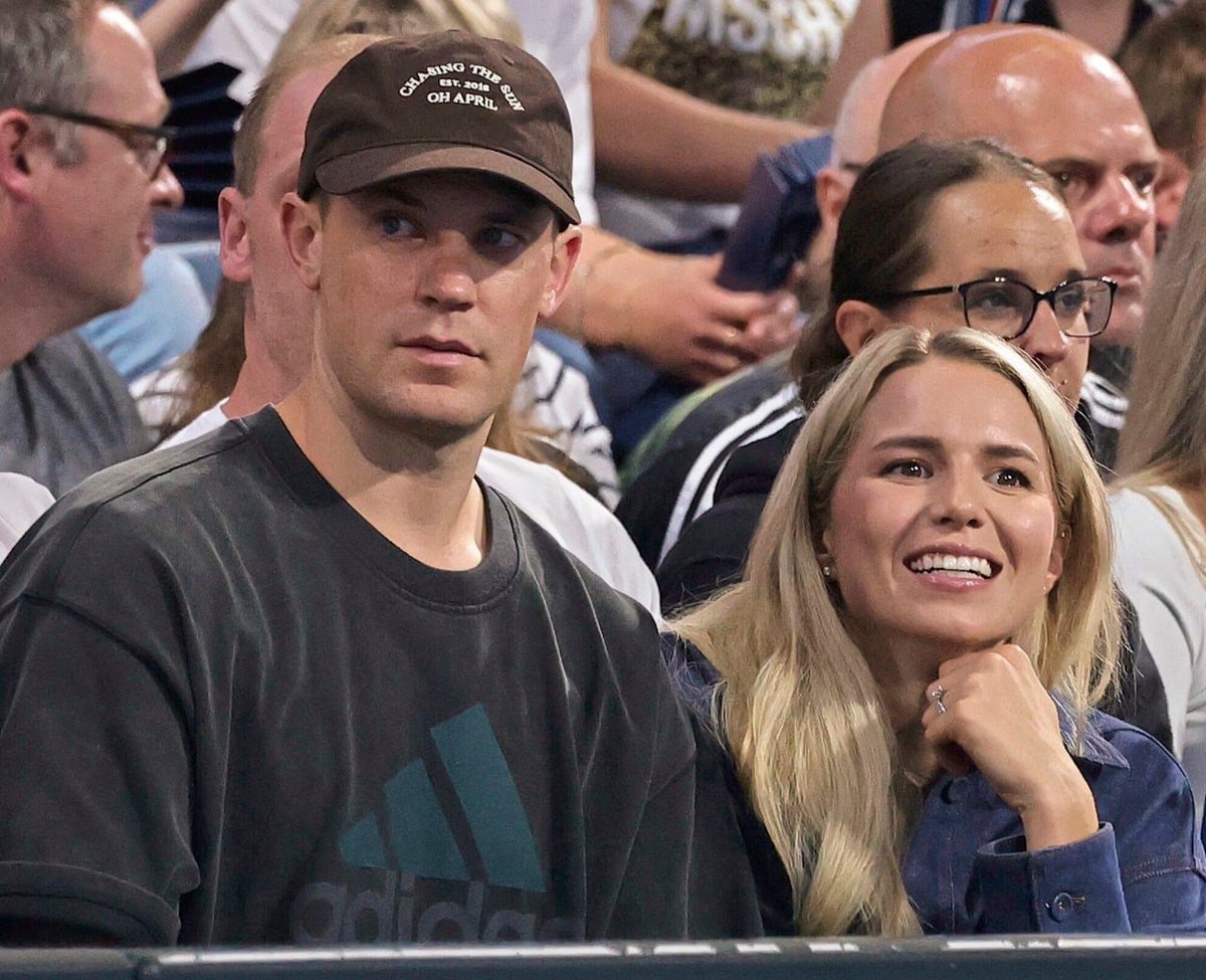iMiaSanMia's tweet photo. Manuel Neuer and his wife Anika have become parents for the second time to a baby boy, according to BILD. Congratulations! https://t.co/vd9nMOVeUK