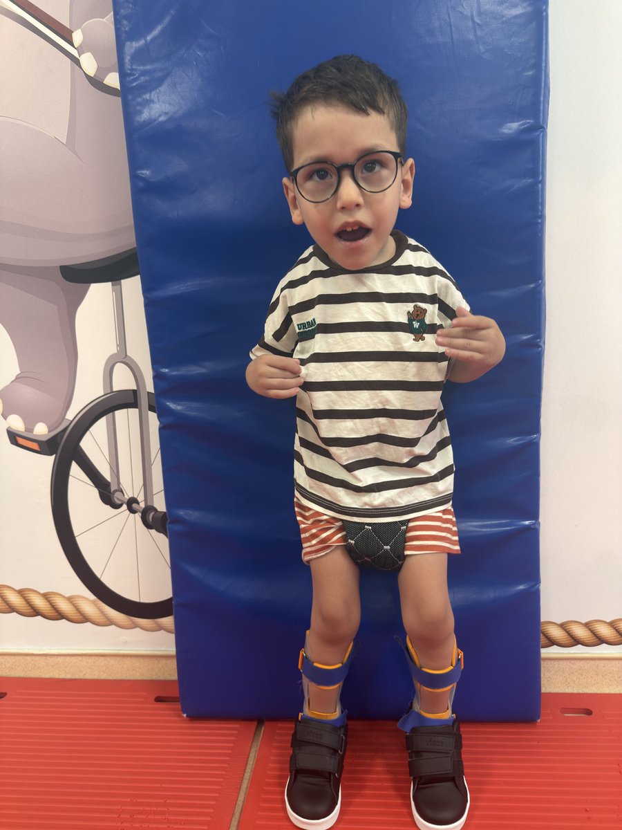 yasemin_kuslu's tweet photo. Gücüm kalmadı Reisim 
Serebral Palsi tanılı oğlumun 
Tek istediğim oğlumun yürümesi için gerekli fizik tedaviyi alması..
Etiket yaparak lütfen sesimizin duyulmasına yardımcı olun 
@sedat_peker https://t.co/OHCkNALWL2