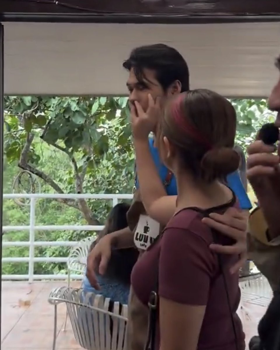 hyaselyse's tweet photo. GANYAN PALA KAYO MAGMAHALAN AH https://t.co/xEaSaThKHp