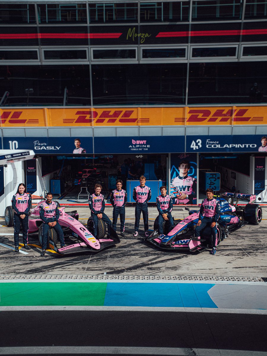 AlpineF1Team's tweet photo. Our family 💙🩷

Bringing together our F1, F2 and F1 Academy drivers 🏎️ https://t.co/cTbLONPZXJ