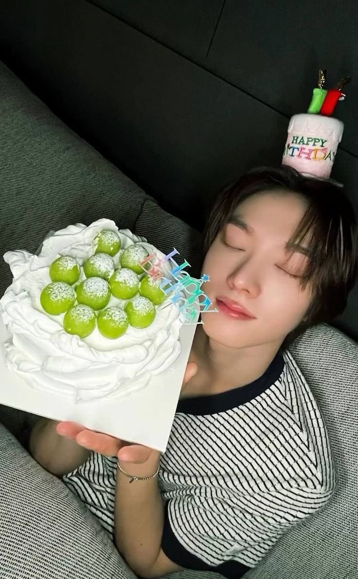 Bndbase_'s tweet photo. Happy 23rd birthday to SUNGHO 🎂 

#성호의_청춘에_불을지펴줘
23 YEARS OF YEPPI
#HaveYeppifulDay
HAPPY BIRTHDAY SUNGHO
#ソンホという猫に出会えた奇跡 https://t.co/FPGbLJTSEF