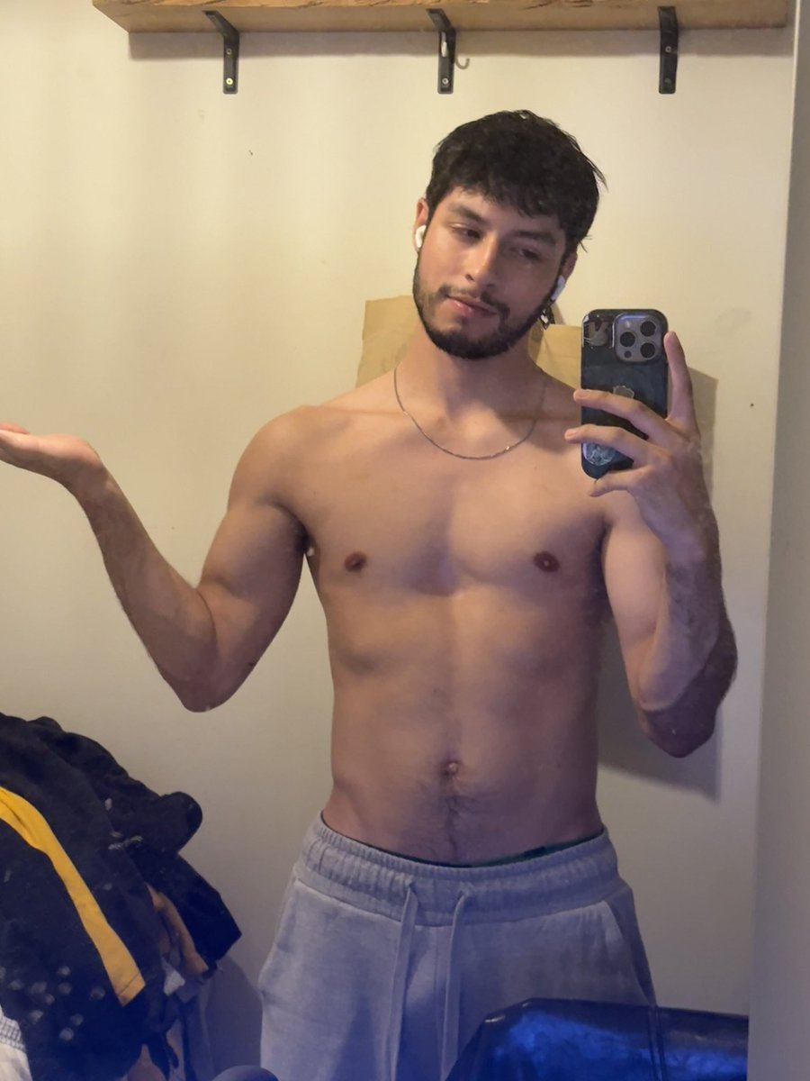 JhojanStv's tweet photo. Little himbo 🏋🏻‍♂️ https://t.co/NYpafAZgnz