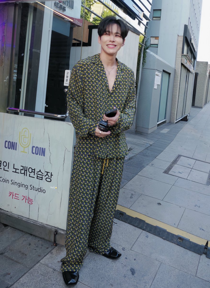 StarUDOHA's tweet photo. 260903 DOHA  -Milan Loves Seoul❤️

#박도하 #도하
#parkdoha #doha https://t.co/84oYrRKmIS