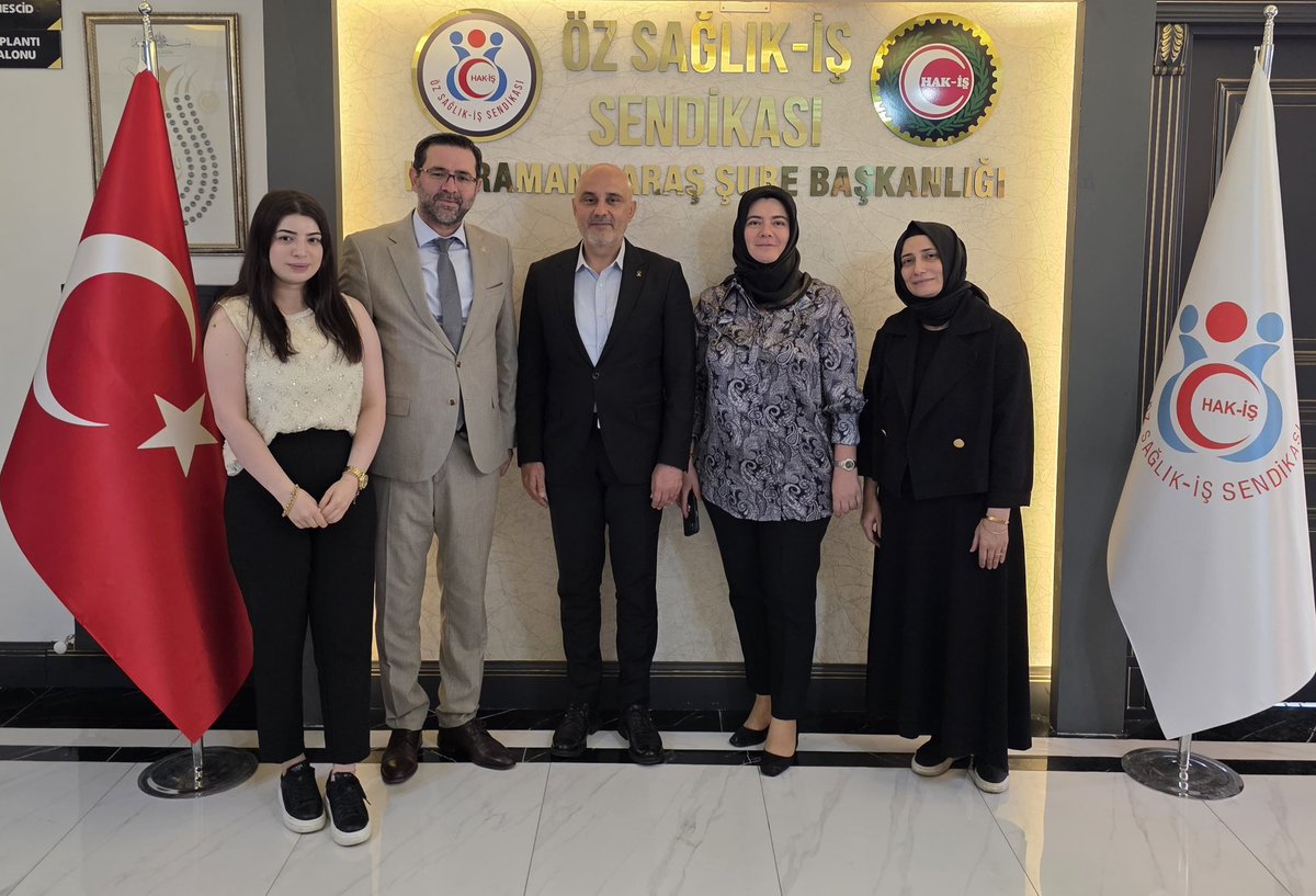 AkKahramanmaras's tweet photo. Öz Sağlık-İş Sendikası Kahramanmaraş Şube Başkanı Sn. Murat Arifoğlu ve Yönetim Kurulu Üyelerine ziyarette bulunduk.

Nazik misafirperverlikleri için teşekkür eder, görevlerinin hayırlı olması temennisiyle çalışmalarında başarılar ve kolaylıklar dileriz.

#AKPARTİ
#Kahramanmaraş 🇹🇷