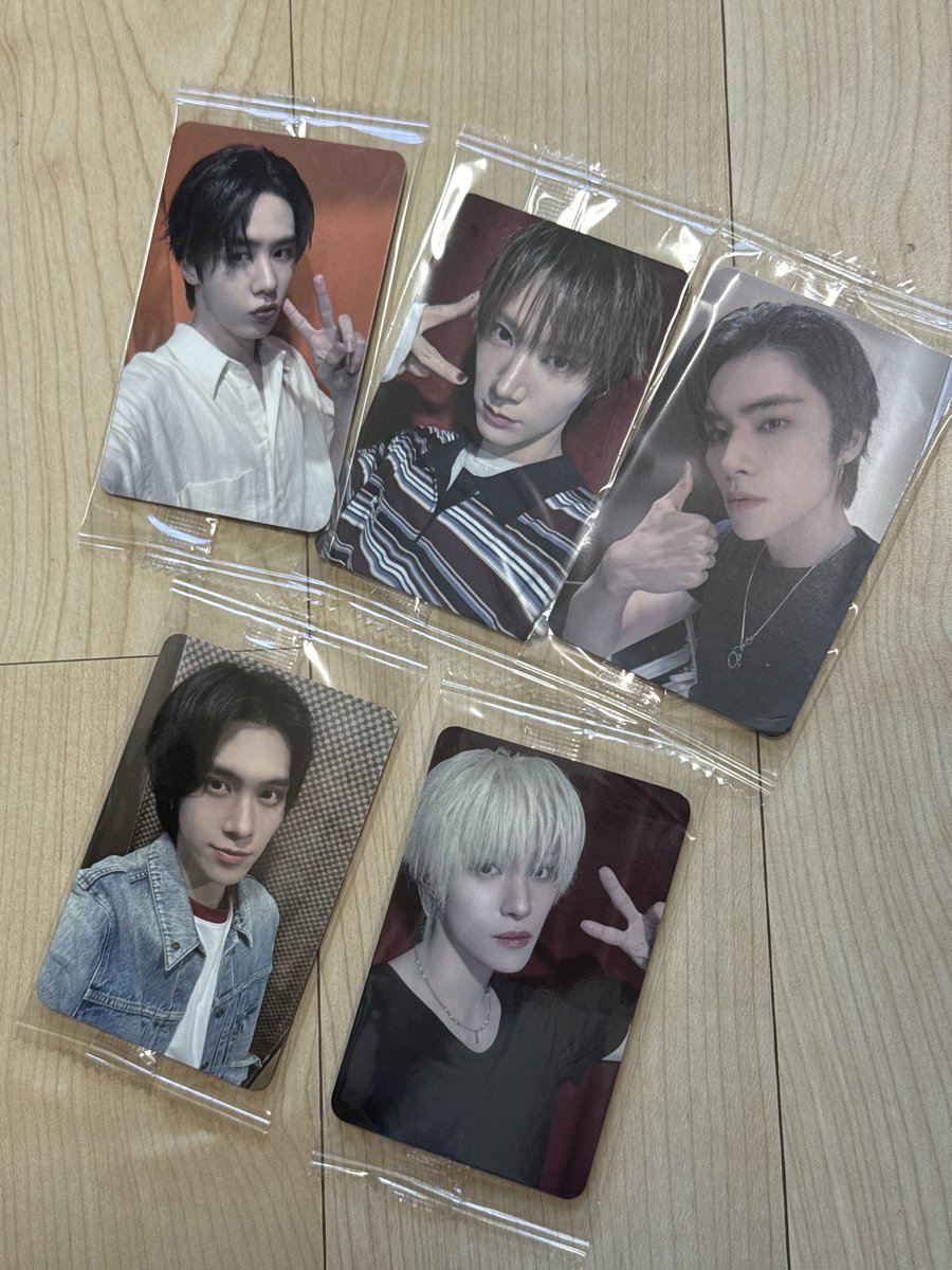 ticckket_ch's tweet photo. 웨이션브이 WayV Vision Wings photobook 포토북 미개봉 앨범 미공포 포카 메이크스타 케타포 판매 양도

album 1set(2ea) 0.6
pc 1set 3.0
on hand⭕️
bulk⭕️ discount
https://t.co/1tGv6Fa343

WayV 쿤 텐 샤오쥔 헨드리 양양 kun ten xiaojun hendery yangyang unopened sealed album https://t.co/SaycqwwQnE