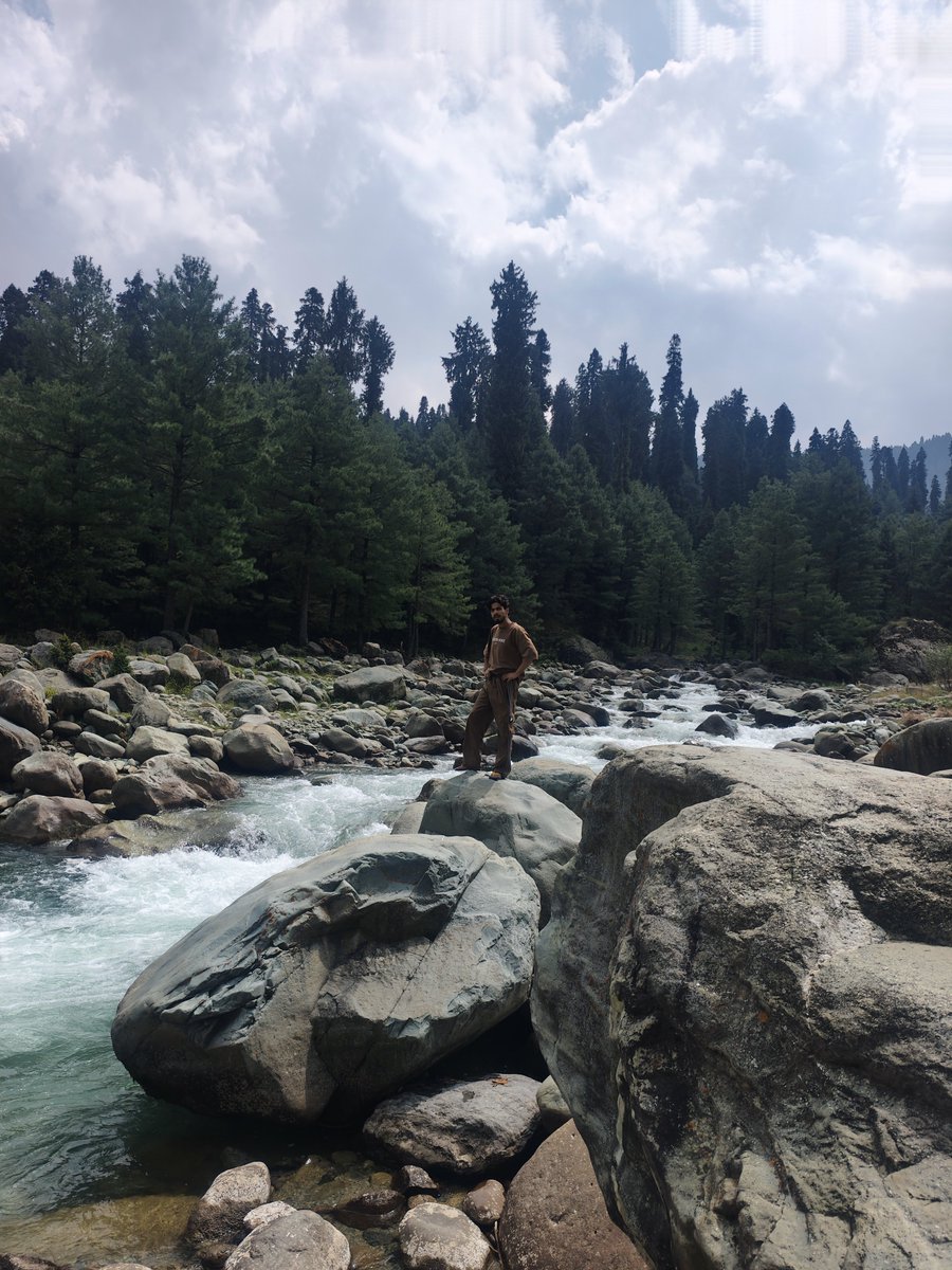 theonly_Mujtaba's tweet photo. In every walk with nature, one receive far more than he seeks. https://t.co/WvGowHqm0l