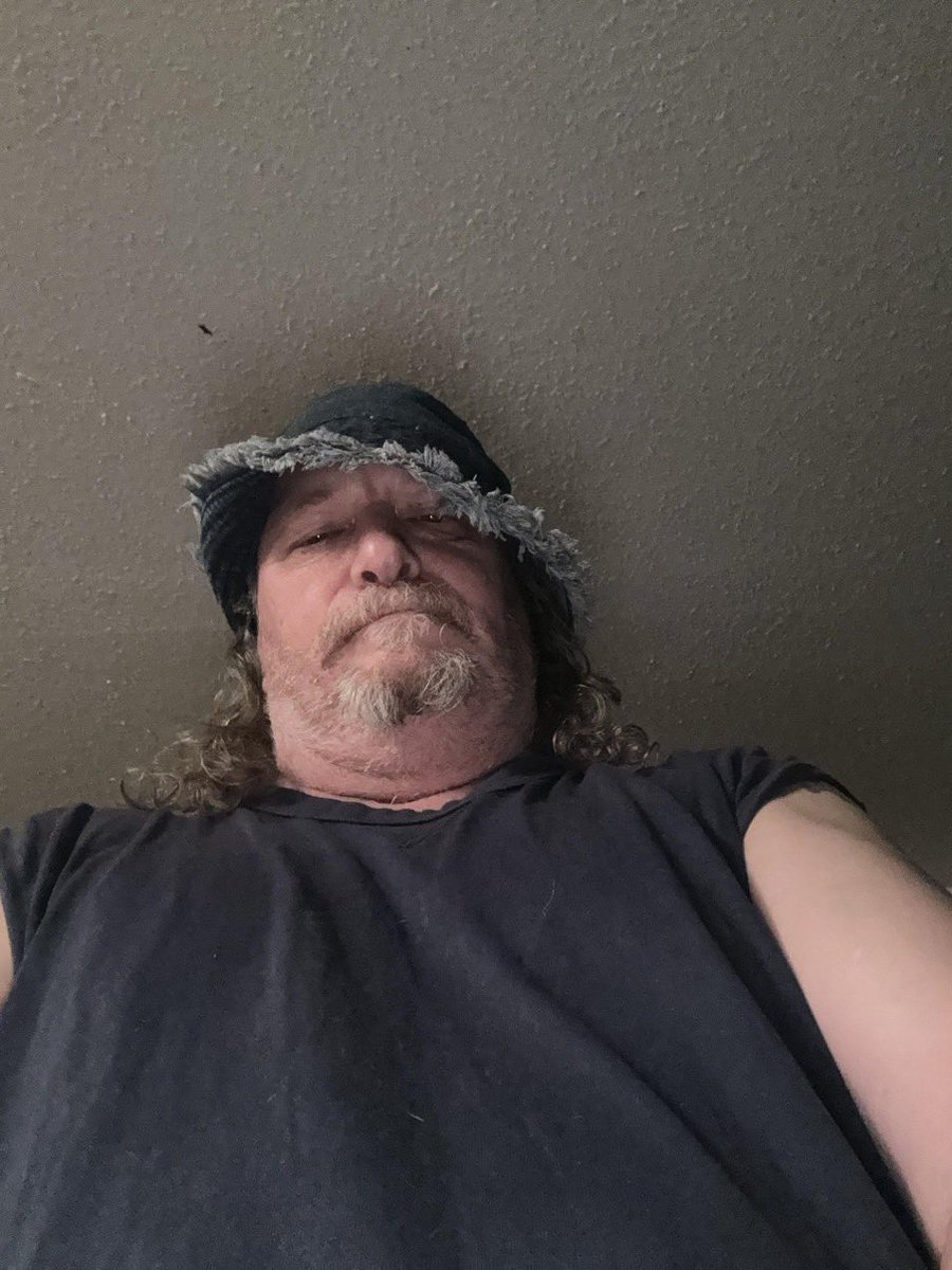 Alex11escalona's tweet photo. Can I be your man https://t.co/cUEhh2qH7U