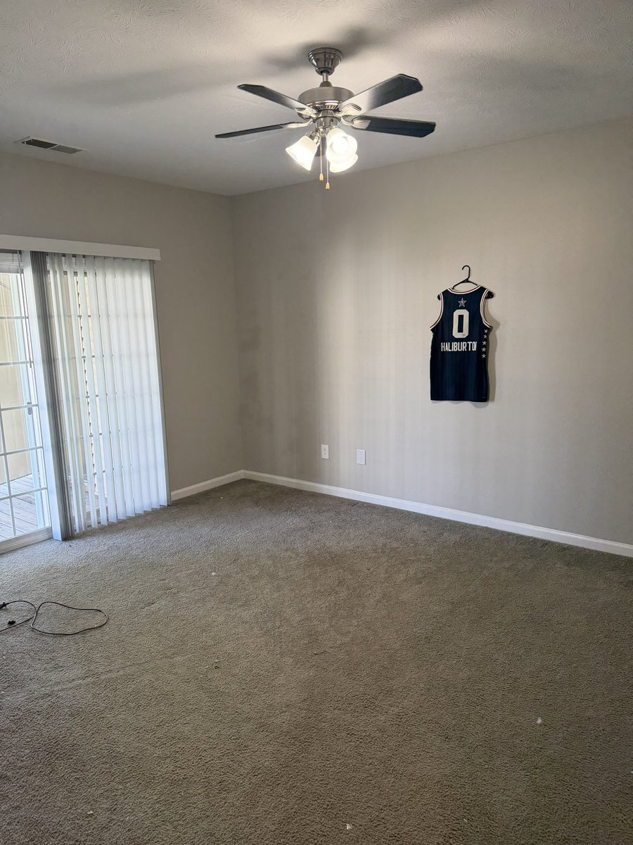 chadtweetsnba's tweet photo. #allmovedin https://t.co/VLQMr7FWpH
