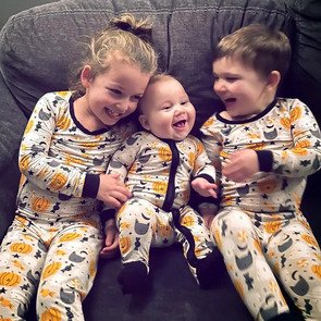 Darkshadows824's tweet photo. Im getting so sick of people online/in general forgetting what the #LindsayClancy trial is actually about Its about the 3 innocent children that were killed for no good reason by someone meant 2 protect them &amp; love them unconditionally. Heres pics so we dont 4get the real victims https://t.co/rvnnoPagRi