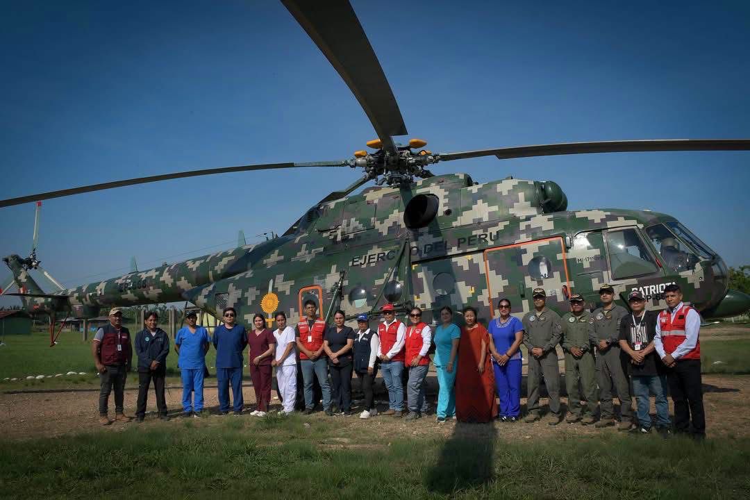 EjercitoPeru's tweet photo. #InfoEP | El Ejército del Perú, a través de la Aviación del Ejército, participa en la Segunda Campaña de PIAS Aéreas 2026, brindando apoyo aéreo para el traslado de personal y servicios del Estado hacia comunidades de difícil acceso de la región Ucayali. https://t.co/xqYQZSgErw