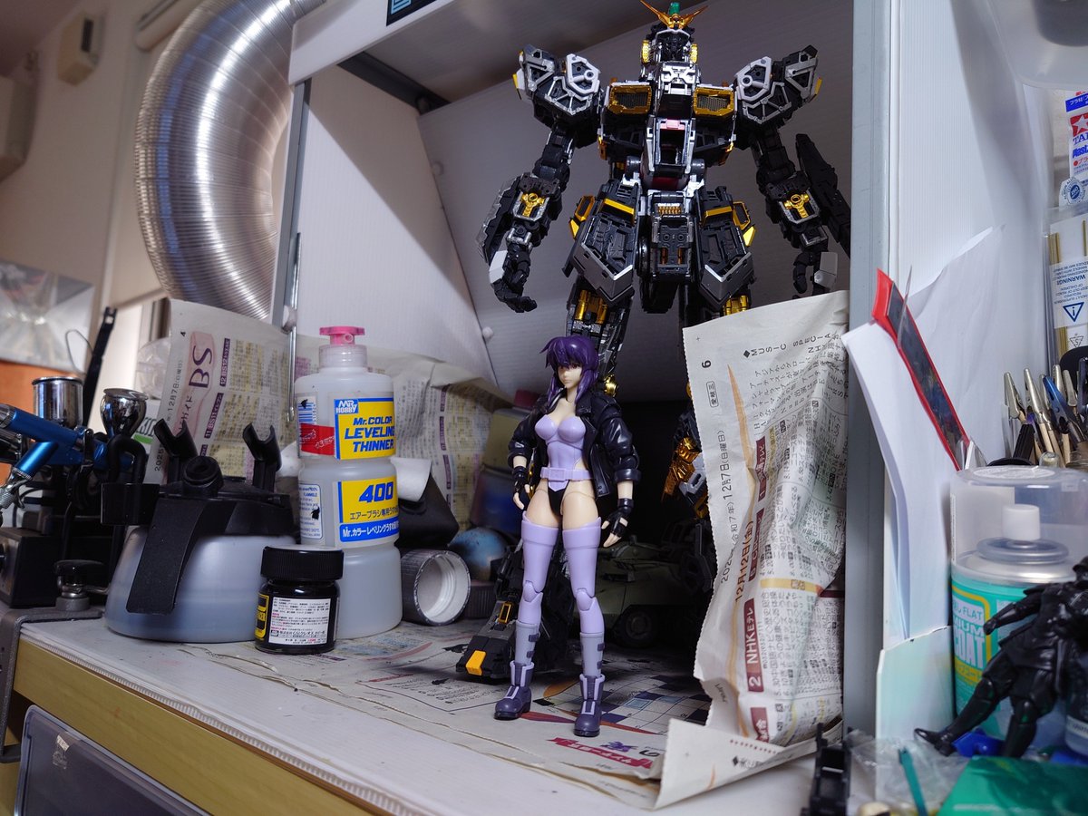 mistiv1212's tweet photo. 日を跨いだがνガンダムの日だったらしい
外装付けるか付けないか考えてる内に少佐が出来ました
案外バイクに乗る姿がしっくりしてますが、いくら義体でもこんなハイレグなレオタードみたいな服でバイクに乗る人は居ないと思ったよ
でνガンダム何処行った？ https://t.co/l6kT8bafPS
