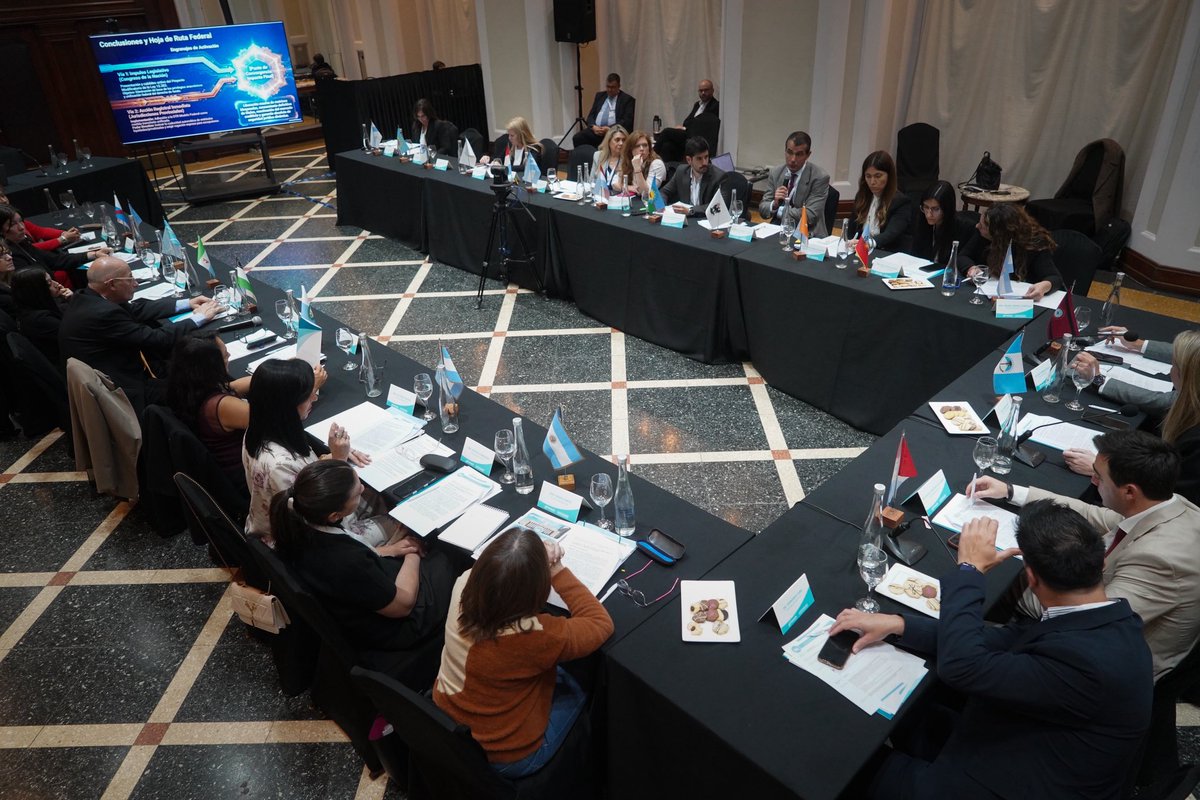 figueroamatias_'s tweet photo. Rosario recibe a Directores de los Registros de la Propiedad Inmueble de todo el país 🇦🇷

Ya comenzó la LXVIII Reunión Nacional, un espacio de intercambio y trabajo conjunto para abordar los desafíos actuales de la actividad registral.

📍 Bolsa de Comercio de Rosario https://t.co/zZQt6T9Nhz