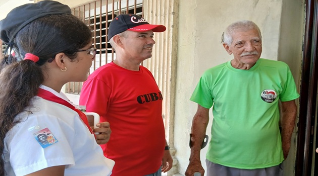 5deseptiembrecu's tweet photo. Memoria viva y un abrazo de pueblo a los héroes del 5 de septiembre https://t.co/pkiFID3xgo #SeptiembreEnLaMemoria #100fuegosVibra https://t.co/z6jM2OGHwS