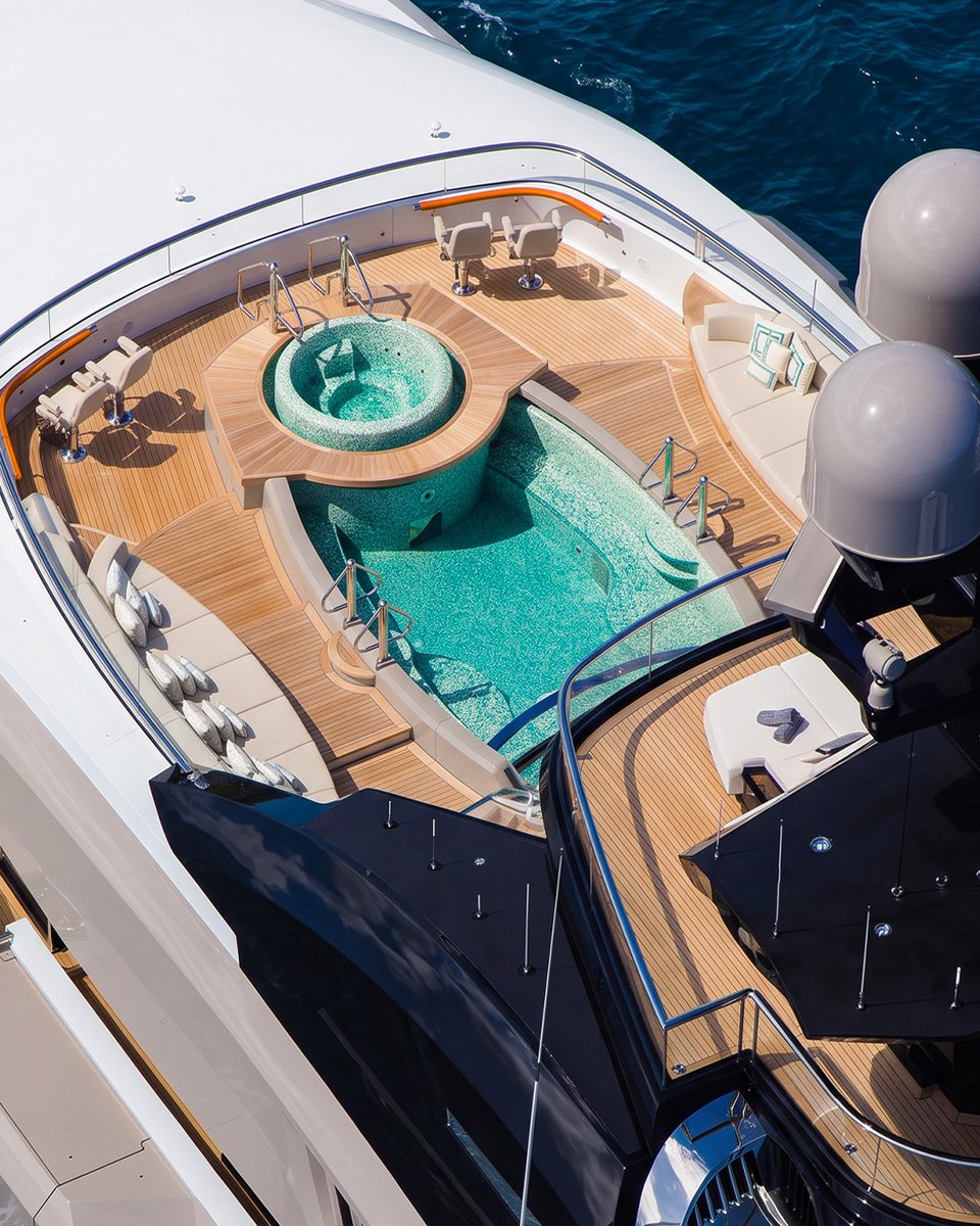 TrendGroup's tweet photo. Some masterpieces stay subtle, even as they travel the globe. Featured on the deck of one of the world’s most luxurious yachts, this custom mosaic pool has sailed through the world’s most prestigious destinations
__
Custom mix and shading blend  (2 x 2 cm | 3/4" x 3/4") https://t.co/5AolwhdlbS